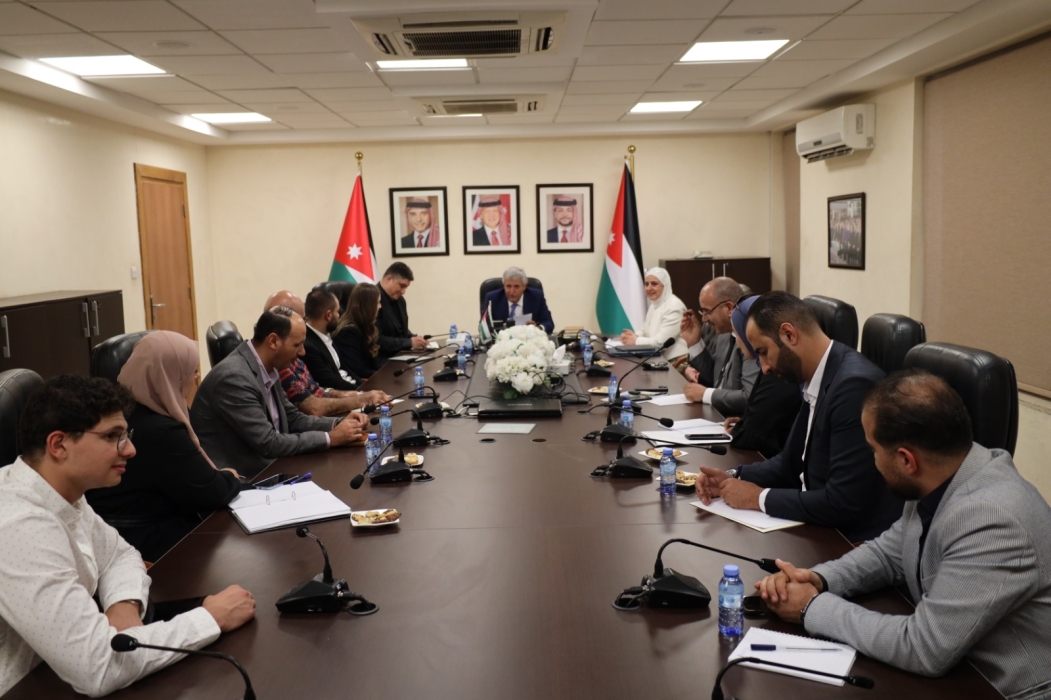 القطامين يبحث مع الاستراتيجيات الاردني تطوير النقل
